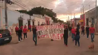Al terminar la manifestación los estudiantes ofrecieron disculpas por las molestias ocasionadas