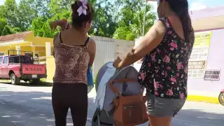 Los padres no se arriesgan de que les pase algo malo a sus hijos, por lo que prefieren salir a pedir limosna