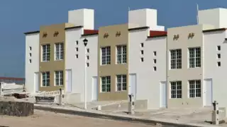 Se destacó que muchas de estas familias recibieron sus hogares en condiciones deplorables