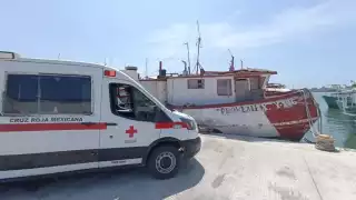El pescador fue trasladado en ambulancia al hospital