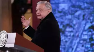Andrés Manuel López Obrador señaló que el reportaje que lo involucra con el narcotráfico hizo le “lo que el viento a Juárez”