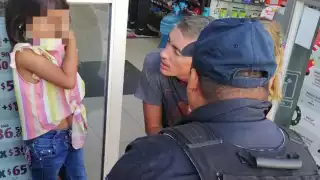 En tanto, en las inmediaciones de la zona inició un operativo de búsqueda para dar con sus familiares.