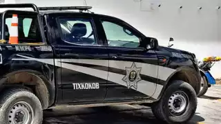 Aseguran un vehículo involucrado en el atropellamiento de tres personas en Tixkokob