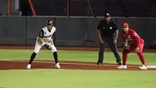 Tres jugadores del roster inicial tuvieron que ser dados de baja de la plantilla en funciones