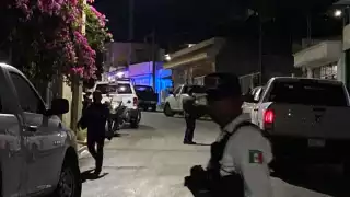 Pareja es baleada por moto sicario