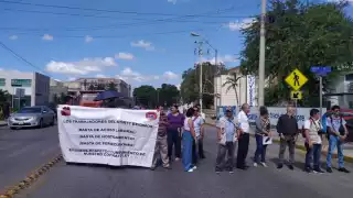Los manifestantes estarán por tiempo indefinido bloqueando la avenida