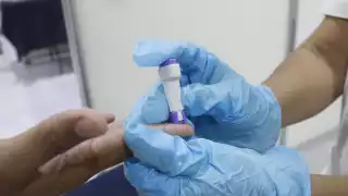 Explicó que este padecimiento es mucho más fácil de transmitirse que el VIH