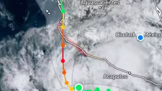 El Centro Nacional de Huracanes pronostica que el huracán Simón puede llegar a categoría 4