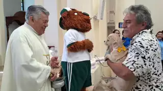 La romería incluyó perros, gatos, tortugas, peces, conejos y una gran variedad de plantas