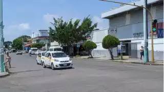 Ciudadanos de Cancún rechazan aumento a la tarifa del taxi