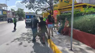 Exceso de velocidad deja dos personas lesionadas tras derrape en el Malecón de Campeche