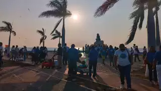 El punto de partida de la marcha fue en el monumento de la Novia del Mar