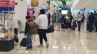 A pesar de las lluvias, el aeropuerto de Mérida opera con normalidad