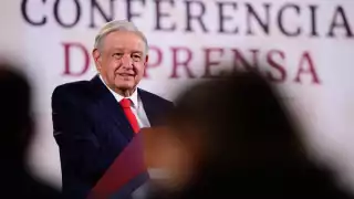 Andrés Manuel López Obrador volviói a mencionar las circunstancias sospechosas que rodearon la fuga del agente implicado en la muerte del asesinato del estudiante de Ayotzinapa