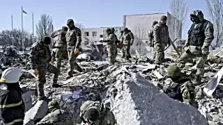 Desde que se inició la invasión el 24 de febrero, las dos partes han celebrado varias rondas de discusiones, la cuarta y última el lunes pasado. Foto: AFP