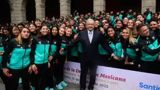 La delegación mexicana rompió récord con 52 medallas de oro