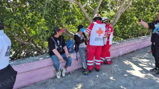 Botella de alcohol desata riña entre indigentes y deja un herido en Ciudad del Carmen