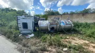 Según el conductor, intentó evitar un choque con otro auto y perdió el control del volante.