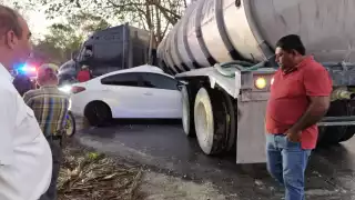 El conductor del automóvil quedó lesionado