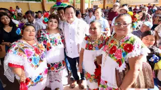 El precandidato único de Morena ha reiterado su compromiso de trabajar incansablemente