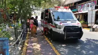 Motociclista resulta herido tras accidentarse en Ciudad del Carmen