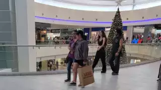 Navidad 2025: yucatecos gastan más, pero compran menos regalos