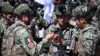 “No hay misión más grande que amar y proteger a México”: Sedena rinde homenaje a militares caídos