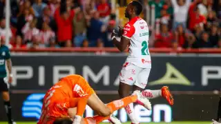 Diber Cambindo fue el héroe de Necaxa frente a Chivas