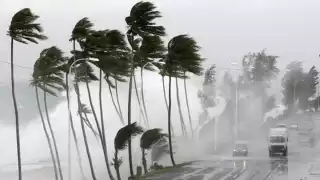 El Huracán Otis golpeó con fuerza al puerto de Acapulco