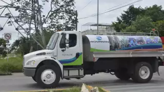Cada vez son más los habitantes inconformes con la proveedora de agua.