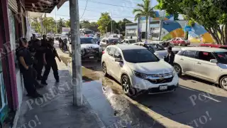Detienen en Ciudad del Carmen a conductora por manejar camioneta con reporte de robo