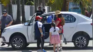 A un sector le están pidiendo unas cosas y a otro no, señalan los chóferes de Uber