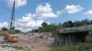 Los trabajos se llevan a cabo con opacidad pues no hay información disponible que dé a conocer a la empresa a cargo, monto a ejercer y duración de este proyecto