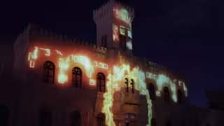 Presentan videomapping “Mérida: Origen y Memoria” en el Parque de la Paz
