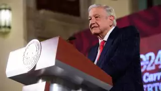 El presidente de la República, Andrés Manuel López Obrador, señaló que sólo con el apoyo del pueblo y de los más humildes se puede hacer una transformación