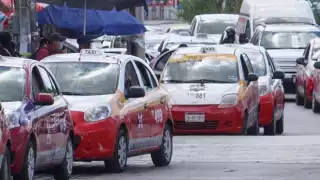 Los ruleteros buscan cuando menos que el exfuncionario acceda a regresarles el dinero que le entregaron