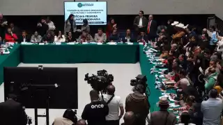 Aprobada la Ley de Aguas en comisiones: productores agrícolas protestan y alertan “simulación” en el Congreso