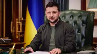 El presidente de Ucrania, Volodimir Zelenski, confirmó que tiene intención de relevar de su cargo al jefe del Ejército, Valerii Zaluzhnyi,