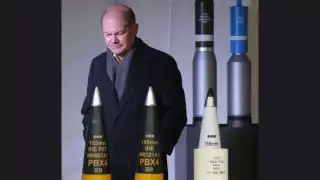 Berlín cumplirá el requisito de la OTAN de gastar al menos el 2% del PIB en defensa, informó el canciller alemán Olaf Scholz