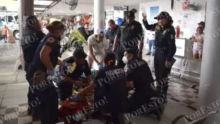 El hombres se cortó las venas y el cuello dentro de la terminal de autobuses de Progreso