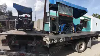 Mototaxi en sentido contrario provoca fuerte choque frente a la UAC en Tenabo; dos lesionados