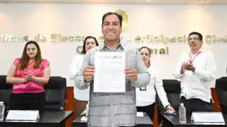 En su registro como candidato a la gubernatura de Chiapas, Eduardo Ramírez llamó a militantes y simpatizantes, para construir en unidad la nueva era de la Cuarta Transformación en el estado