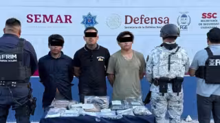 Tres hombres fueron detenidos en flagrancia por su presunta participación con delitos contra la salud