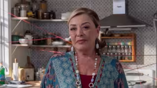 Sylvia Pasquel manda advertencia del uso de IA para vender cremas milagro