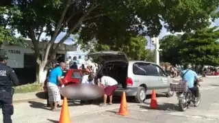 Posteriormente, personal del Servicio Médico Forense (Semefo) se encargó de levantar el cuerpo para la autopsia de rigor