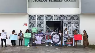 Madres buscadoras de Quintana Roo se manifiestan en los Juzgados Penales Orales de Chetumal