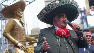 Vicente Fernández lleva más de 30 días hospitalizado tras sufrir una caída en su rancho Los Tres Potrillos. Foto: Cuartoscuro