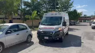 Empleado cae de cinco metros en el CAM 3 de Campeche mientras colocaba adornos navideños