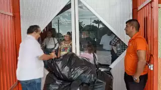 Los inconformes llegaron alrededor de las 14:00 horas al local ubicado en la colonia Yucalpetén