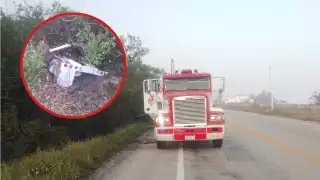 En el sitio de los hechos los automovilistas optaron por dar aviso al 911